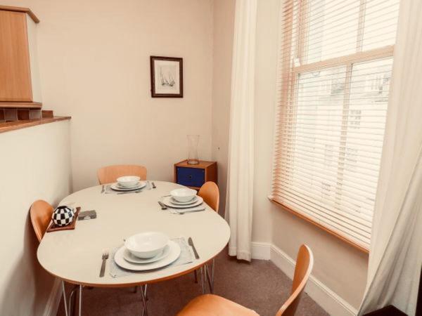 Durnford St- Amazing Location - Free Wifi Apartment พลีมัธ ภายนอก รูปภาพ